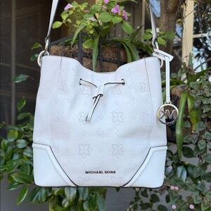 Michael Kors White Shoulder Bag with Silver Details